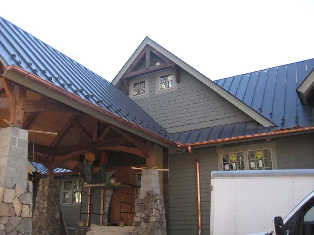 Craftsman Roofing team delivering quality roofing work in Mission Hills
